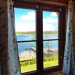 בית נופש Siedlisko Nr 2 Nad Jeziorem Skarlinskim, Jezioro, Mazury, Letniskowe