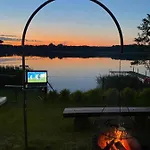 Siedlisko Nr 2 Nad Jeziorem Skarlinskim, Jezioro, Mazury, Letniskowe בית נופש קוז'טניק