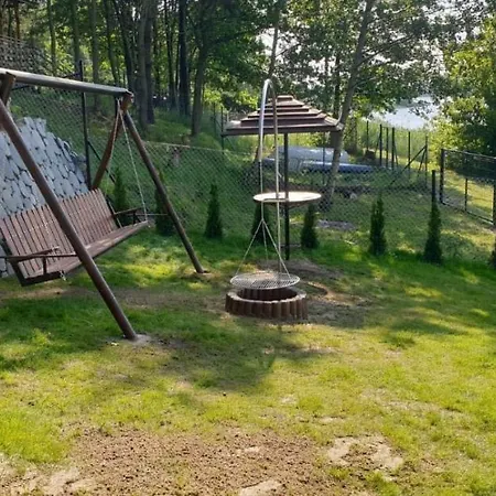 בית נופש Siedlisko Nr 2 Nad Jeziorem Skarlinskim, Jezioro, Mazury, Letniskowe קוז'טניק
