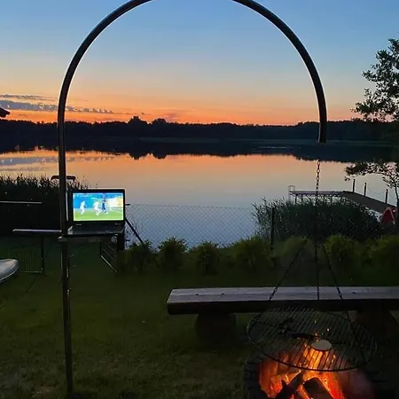 Siedlisko Nr 2 Nad Jeziorem Skarlinskim, Jezioro, Mazury, Letniskowe בית נופש קוז'טניק